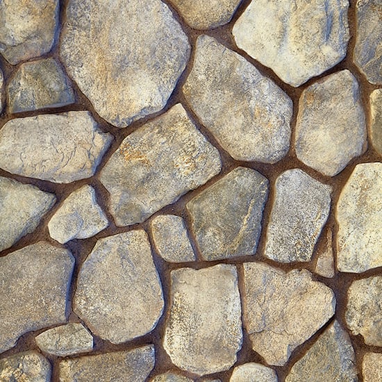 chapa de piedra de escombros con juntas de lechada