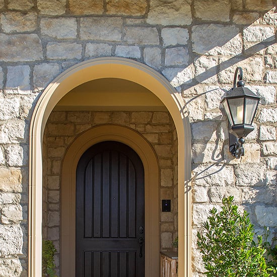 entry using manufactured stone veneer